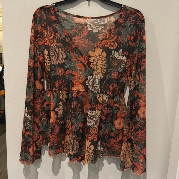 Like New Babydoll Top - Picture 5 of 6